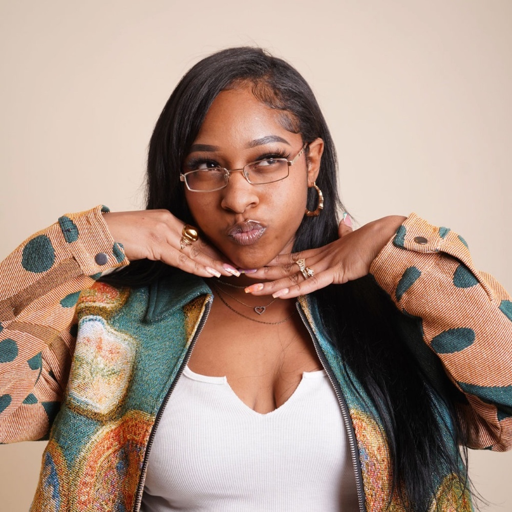 Meet your Posher, Nina!